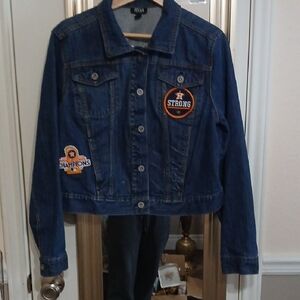 ♡a.n.a Womens Size XL, Blue Denim Jacket with Hpuston Patches & Sequins♡